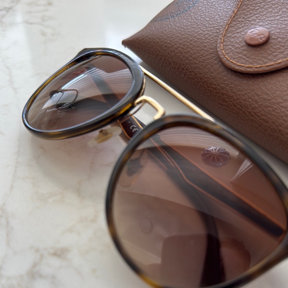 Ray-Ban Tortoiseshell and Gold Round Sunglasses with Brown Lenses - Picture 2 of 3